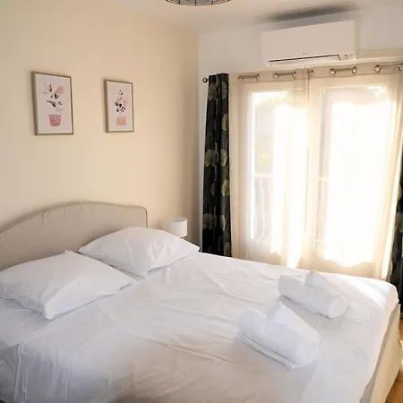 Maison De Climatisee - Metro A 250m Holiday home *