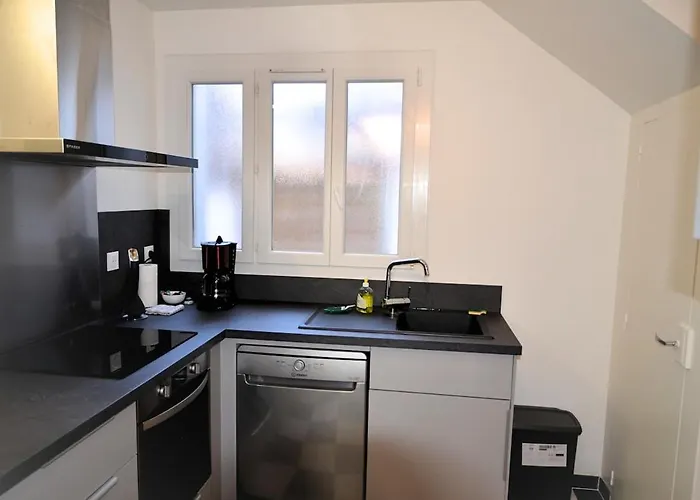 Vakantiehuis Maison De Climatisee - Metro A 250m